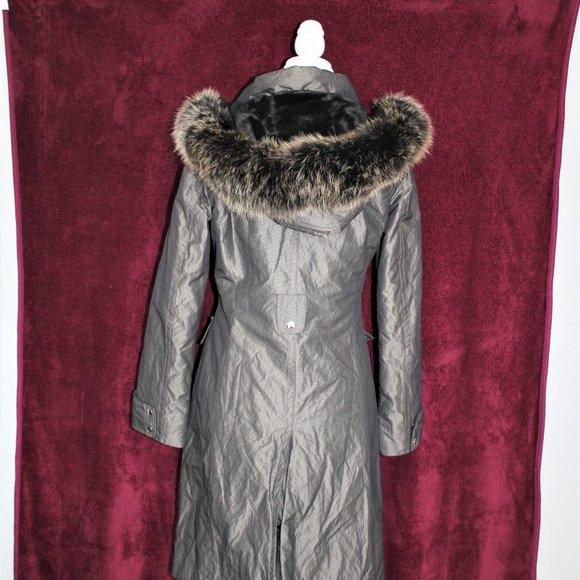 #168 Polyester blend/ fox fur hooded - Picture 4 of 6